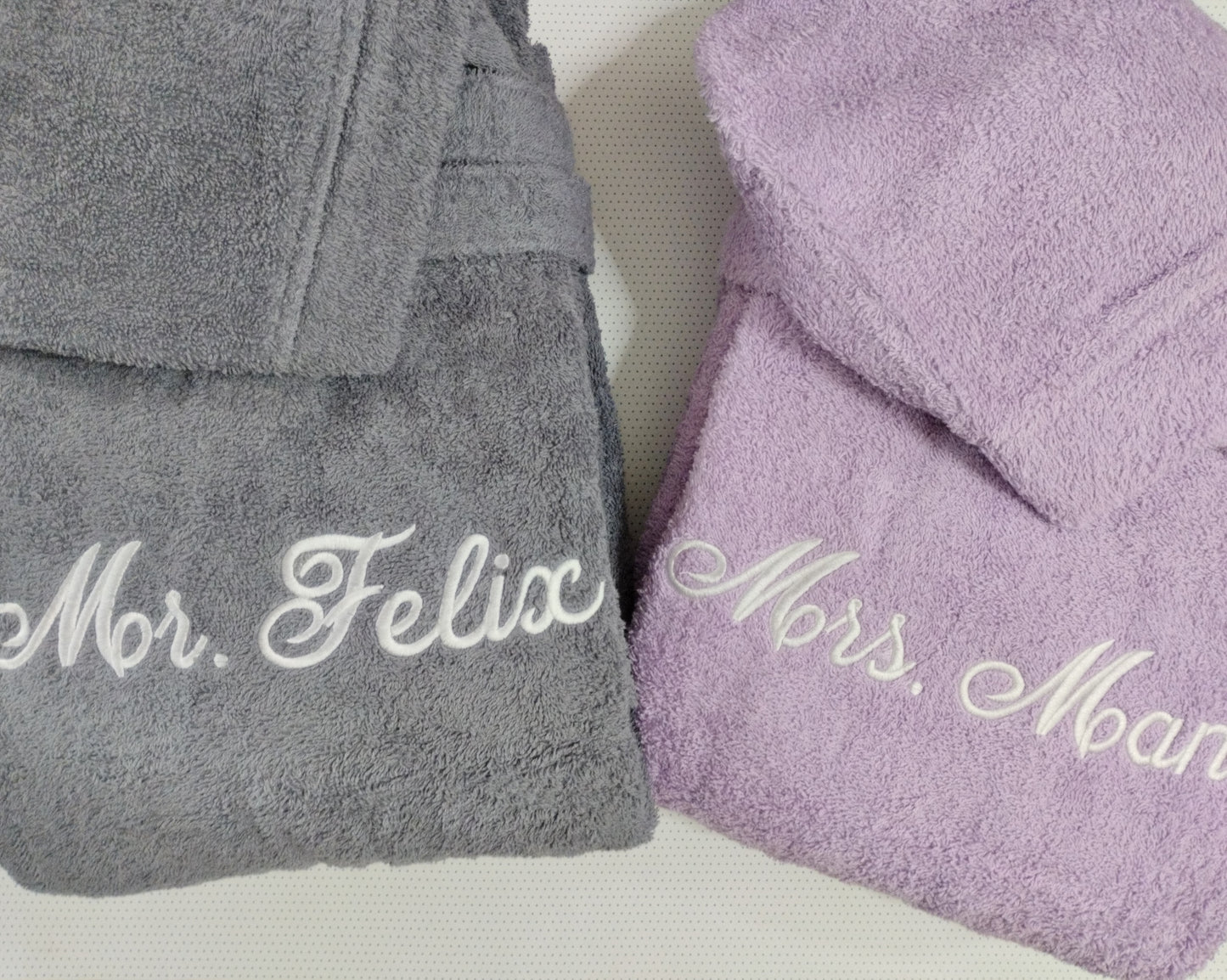 Personalized with names - Set of two terry cloth hooded bathrobes for couples - For him and her - Machine embroidered